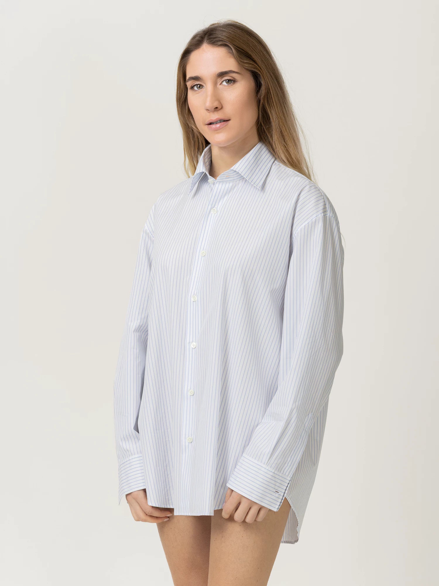 White  SkyBlu  DarkBlu